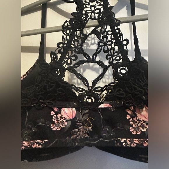 Jessica Simpson crochet back bra, 34B - Picture 5 of 5